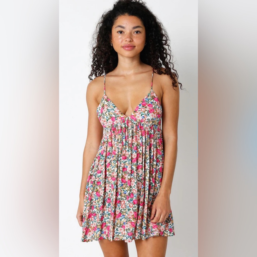 NWT Olivaceous Mini Floral Dress Size Small